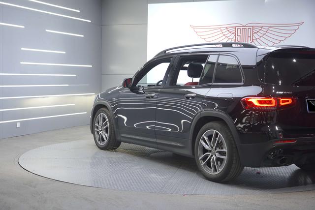 Mercedes-Benz GLB AMG 2022 #4 Mercedes-Benz GLB AMG 2022 car image #4