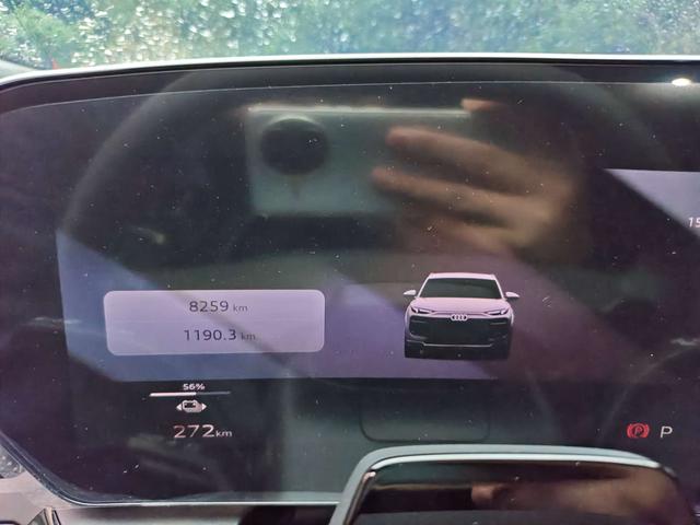 Audi Q6L Sportback e-tron 2025 car image #4