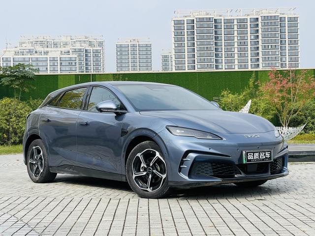 BYD Seal 06GT 2025 car image #4