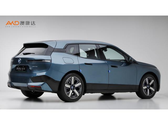 BMW iX 2023 car image #4