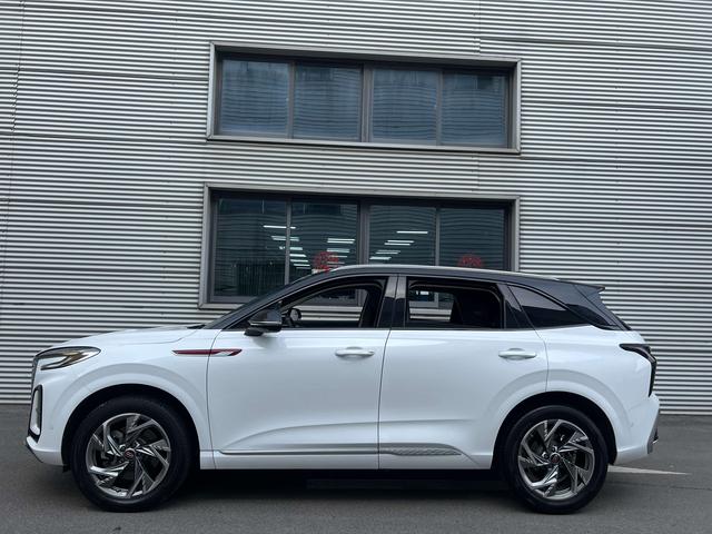 HongQi HS3 2023 car image #4