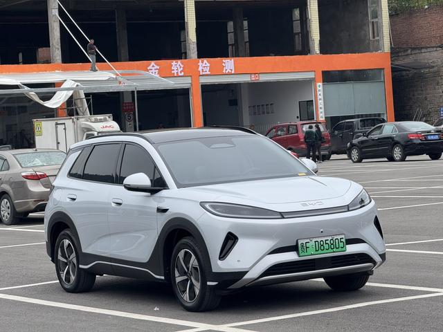 BYD Sea Lion 05 EV 2025 #4 BYD Sea Lion 05 EV 2025 car image #4