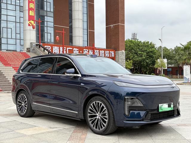 Deepal S09 2025 immagine di auto #4