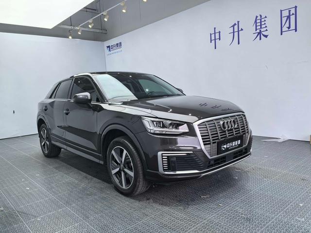 Audi Q2L e-tron 2021 car image #4