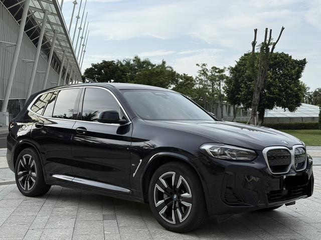 BMW iX3 2023 #4 BMW iX3 2023 car image #4