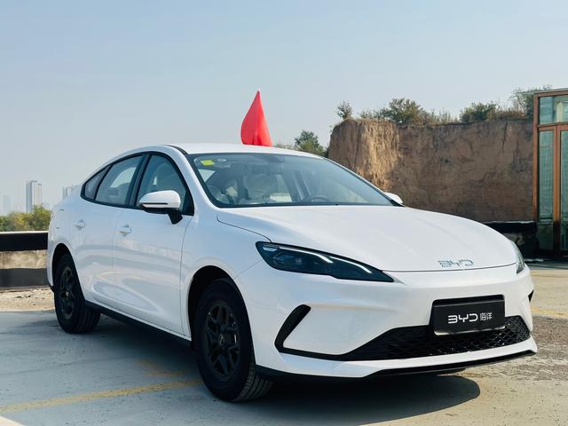 比亚迪 海豹05 DM-i 2025 汽车图片 #4