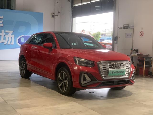Audi Q2L e-tron 2022 #4 Audi Q2L e-tron 2022 car image #4