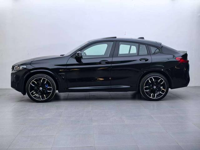 BMW X4 M40i image de voiture #4