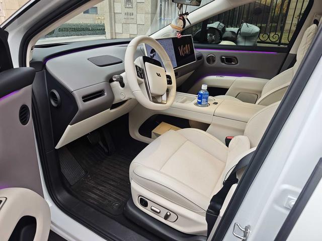 Li i8 2025 изображение автомобиля #4