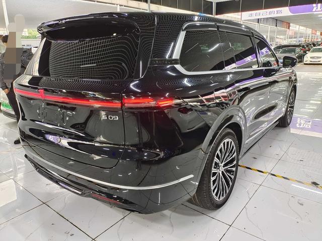 Deepal S09 2025 car image #4