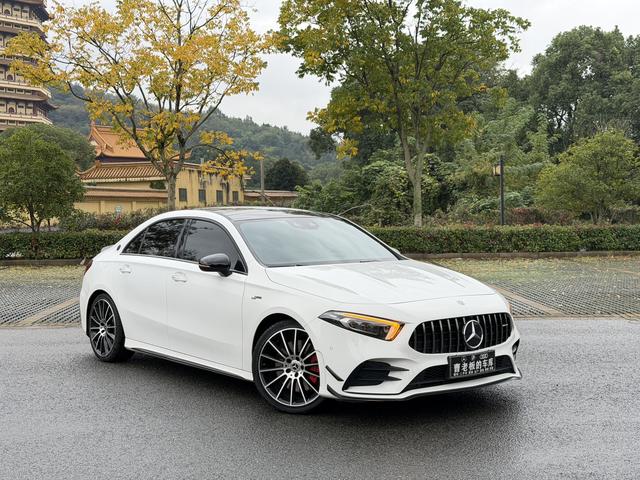 Mercedes-Benz A AMG 2020 image de voiture #4