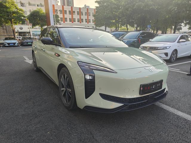 HongQi EH7 2024 car image #4