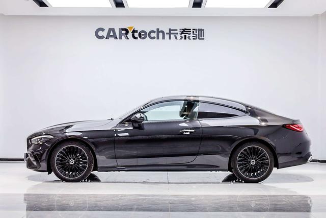 Mercedes-Benz CLE Class 2025 immagine di auto #4