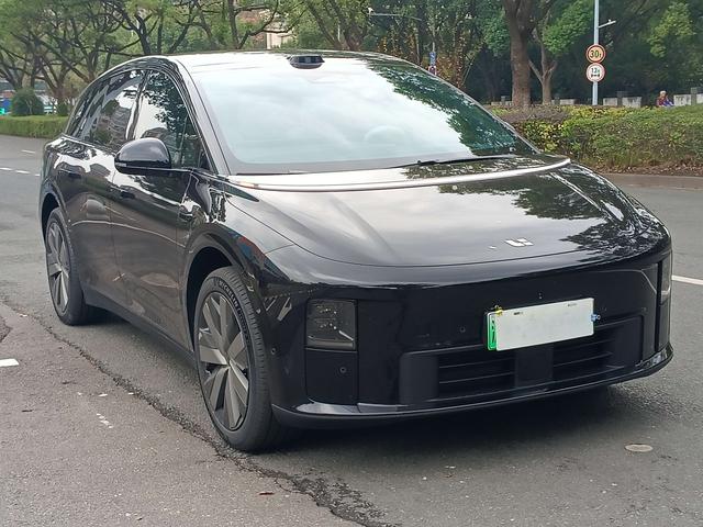 理想汽车 理想i6 2025 汽车图片 #4