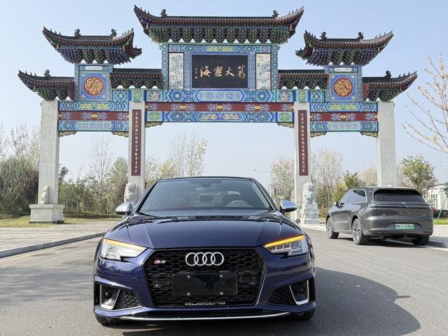 Audi S4 2019 صورة سيارة #4