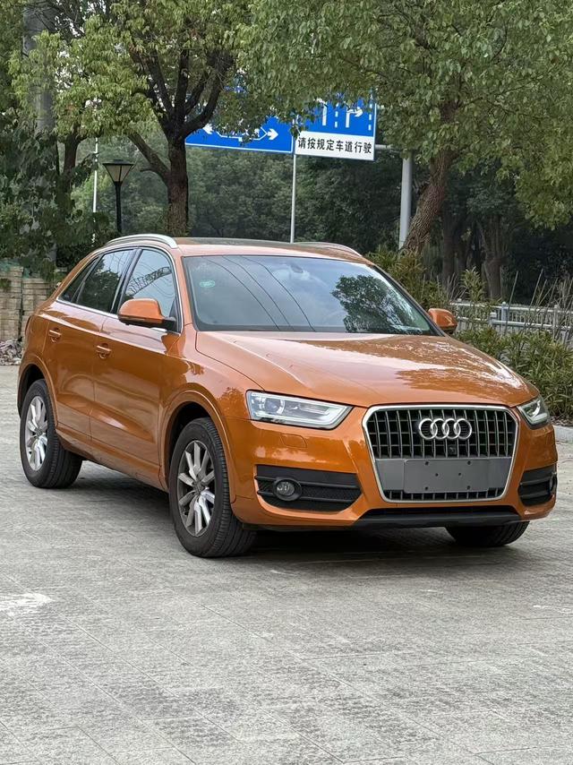 Audi Q3 (Imported) 2013 car image #4