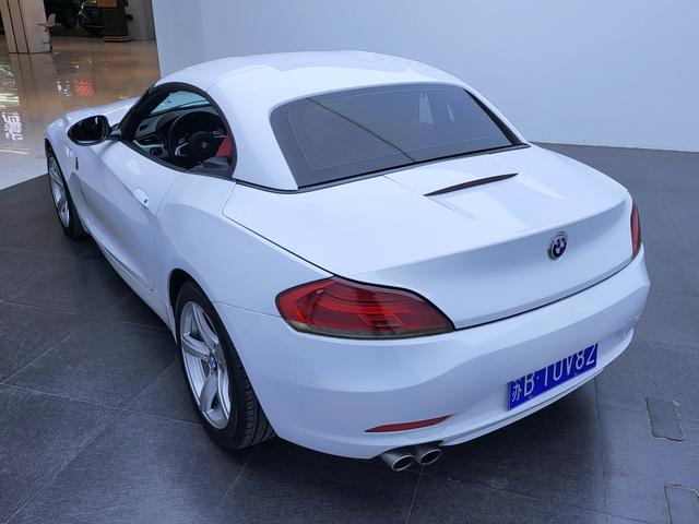 BMW Z4 2011 #4 BMW Z4 2011 car image #4