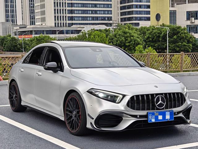 Mercedes-Benz A AMG 2022 image de voiture #4