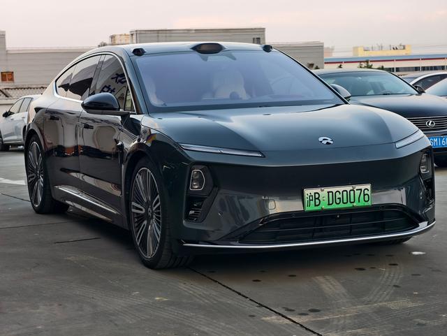 蔚来 蔚来ET9 2025 汽车图片 #4