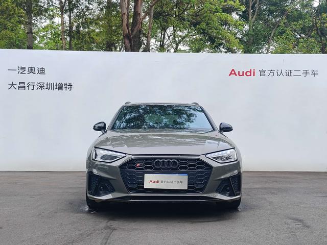 Audi S4 2023 صورة سيارة #4