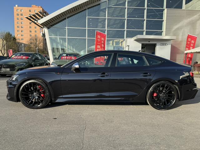 Audi RS 5 2023 car image #4