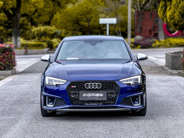 Audi S4 2019 car image #4
