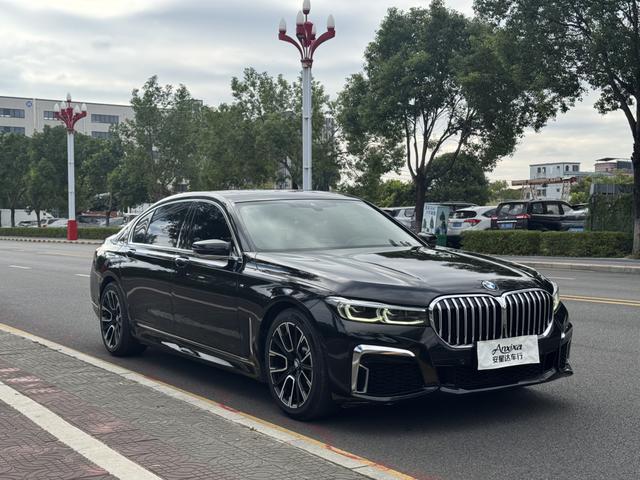 BMW 6 Series 2019 #4 BMW 6 Series 2019 car image #4