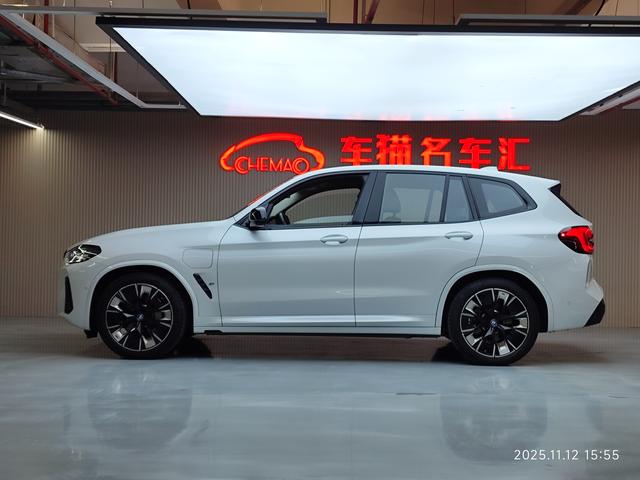 BMW M8 2022 imagem de carro #4