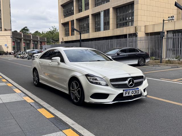 Mercedes-Benz CLS Class 2015 car image #4
