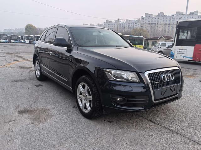 Audi TT RS 2010 #4 Audi TT RS 2010 car image #4