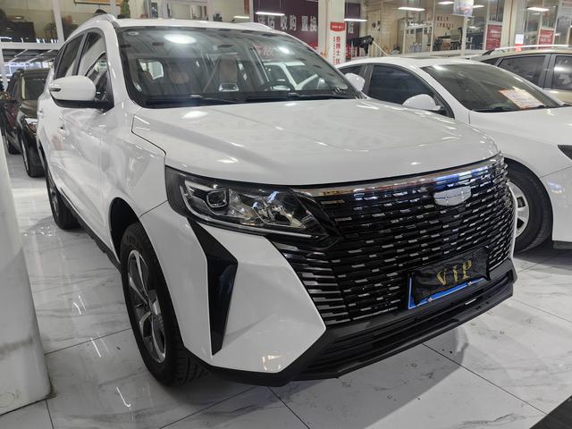 GEELY OkavangoPRO 2025 #4 GEELY OkavangoPRO 2025 car image #4