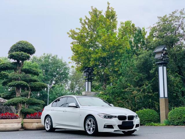 BMW iX M60 2015 #4 BMW iX M60 2015 صورة سيارة #4