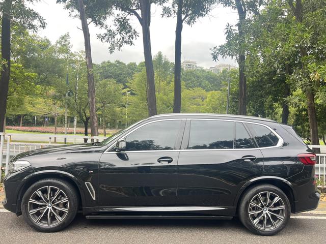 BMW X5 2022 car image #4