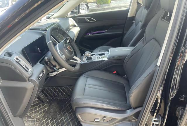 HongQi HS3 PHEV 2025 immagine di auto #4