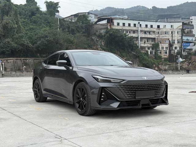 Changan BenBen 2023 #4 Changan BenBen 2023 car image #4