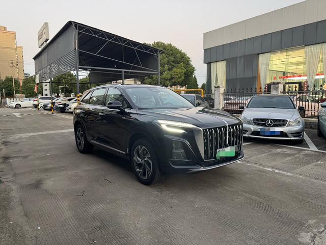 HongQi HS3 PHEV 2025 #4 HongQi HS3 PHEV 2025 car image #4