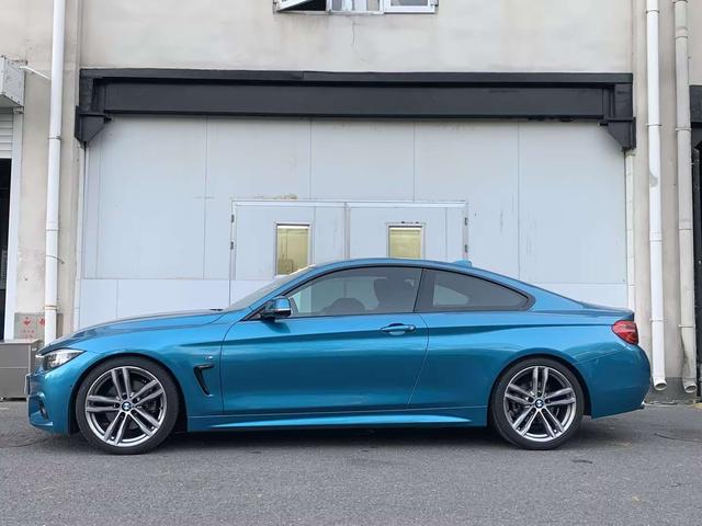 BMW X7 M60i 2017 car image #4