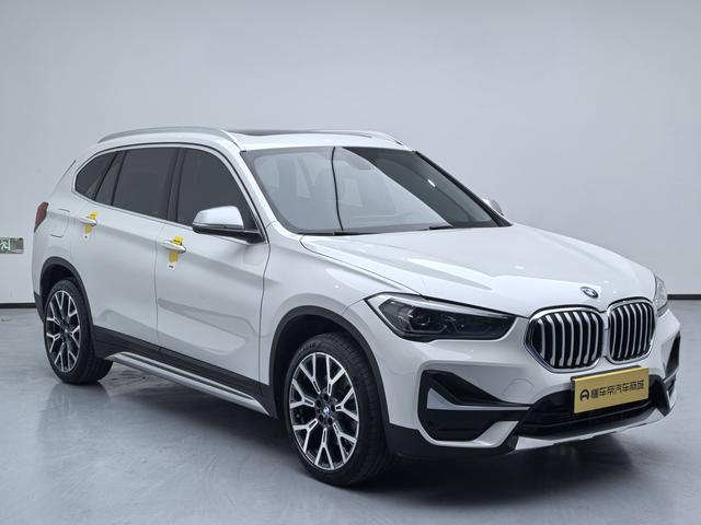 BMW M760Le 2021 #4 BMW M760Le 2021 car image #4