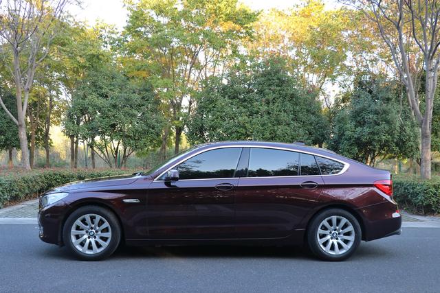 BMW 5 Series GT 2012 #4 BMW 5 Series GT 2012 صورة سيارة #4