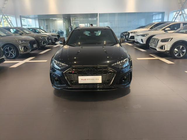 Audi RS 4 2023 #4 Audi RS 4 2023 car image #4