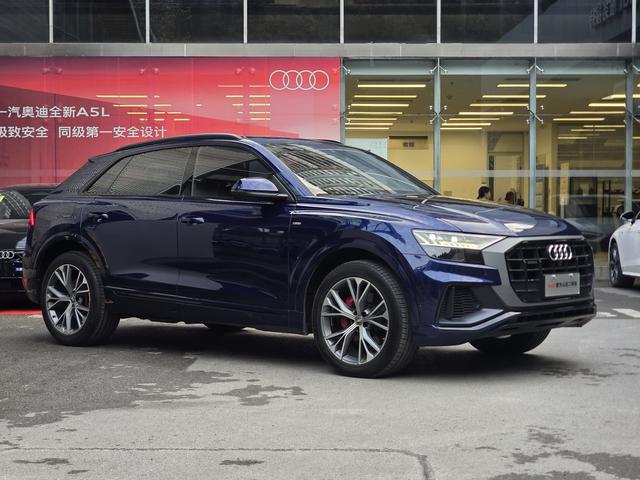 Audi Q8 2020 car image #4