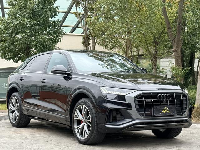 Audi Q8 2021 car image #4