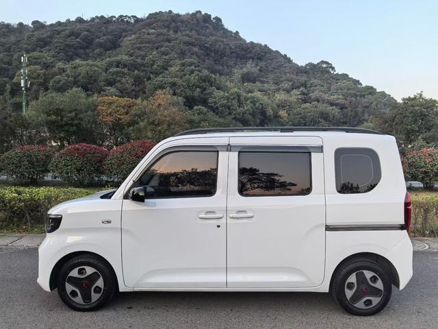 五菱汽车 五菱之光新能源 2025 汽车图片 #4