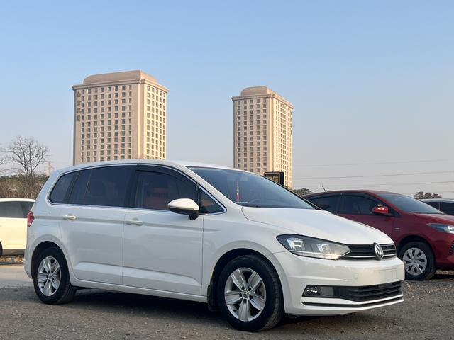 Volkswagen Touran 2016 #4 Volkswagen Touran 2016 car image #4