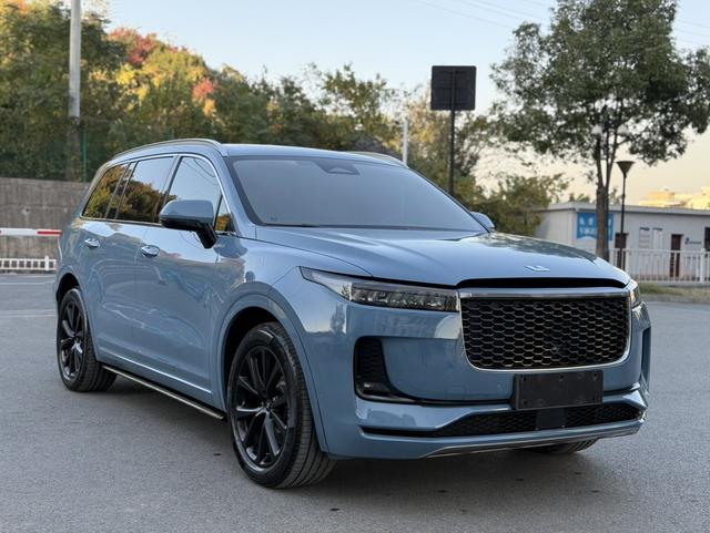 Li One 2021 صورة سيارة #4