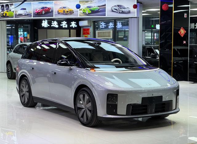 Li i8 2025 изображение автомобиля #4