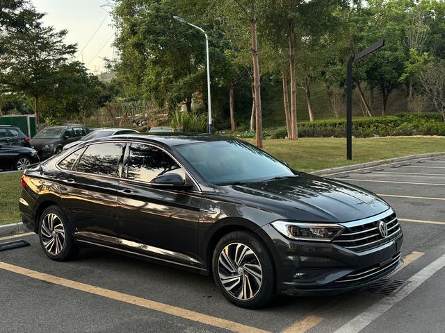 Volkswagen Sagitar 2022 immagine di auto #4