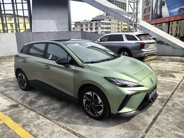 MG 4 EV 2022 #4 MG 4 EV 2022 car image #4