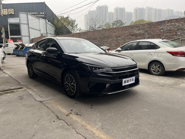 JAC A5 PLUS 2023 #4 JAC A5 PLUS 2023 imagen de coche #4