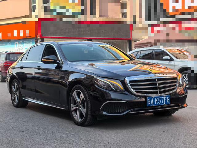 Mercedes-Benz E Class 2018 car image #4